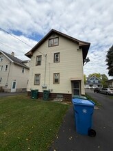 141 Congress Ave, Unit 141 in Rochester, NY - Foto de edificio - Building Photo