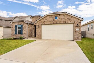 7030 Hayes Horizon in Live Oak, TX - Building Photo - Building Photo