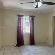 1027 E 20th St in Hialeah, FL - Building Photo - Building Photo