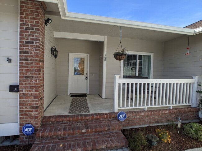 160 Choice Loop in Sequim, WA - Building Photo - Building Photo