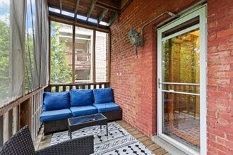 87 Browne St, Unit 2 in Brookline, MA - Building Photo - Building Photo