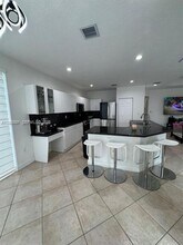 10873 NW 71st St in Doral, FL - Building Photo - Building Photo