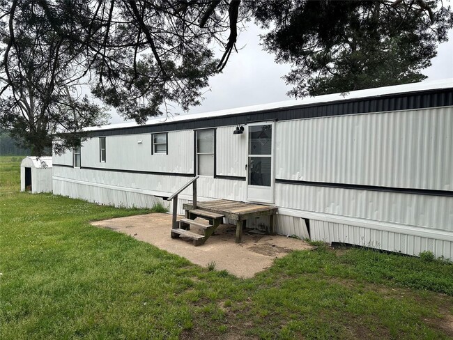 property at 8059 Dixie Blanchard Rd