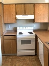 1725 W Sunn Fjord Ln in Bremerton, WA - Building Photo - Building Photo