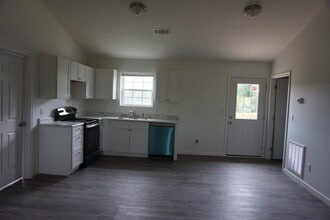 784 Parsonage Rd in White Pine, TN - Building Photo - Building Photo