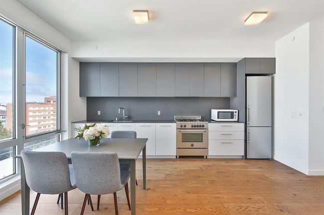 property at 11 Franklin St