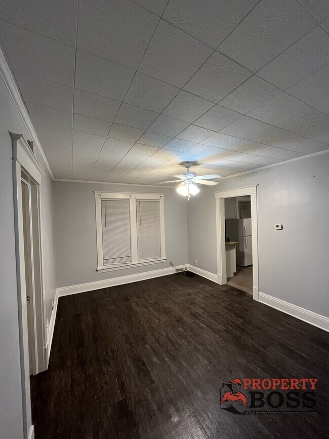 124 1/2 E Warren St in Michigan City, IN - Building Photo - Building Photo