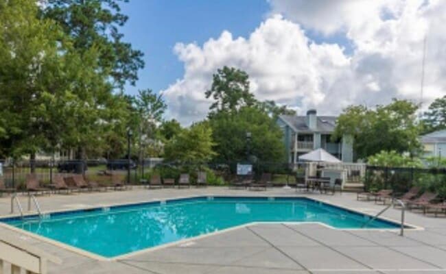 1481 Center Street Ext, Unit 807 in Mount Pleasant, SC - Building Photo - Building Photo