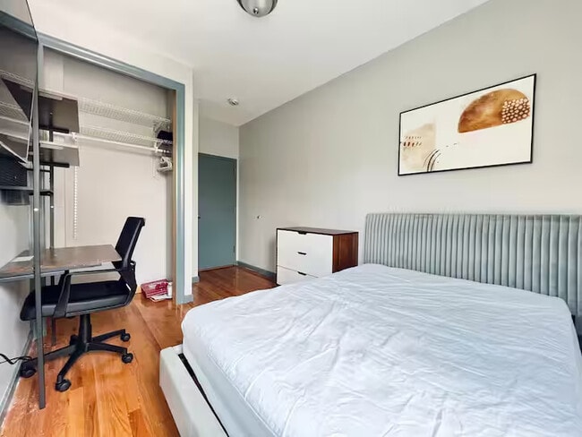 Furnished room/NOT APARTMENT in Brooklyn, NY - Building Photo - Building Photo