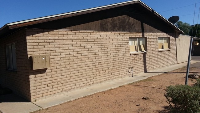 3429 E Earll Dr in Phoenix, AZ - Building Photo - Building Photo