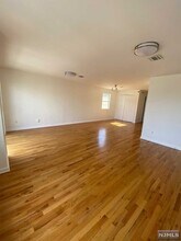448 N 6th St, Unit 2 in Newark, NJ - Building Photo - Building Photo