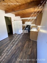 2000 Pioneer Way in Frazier Park, CA - Building Photo - Building Photo