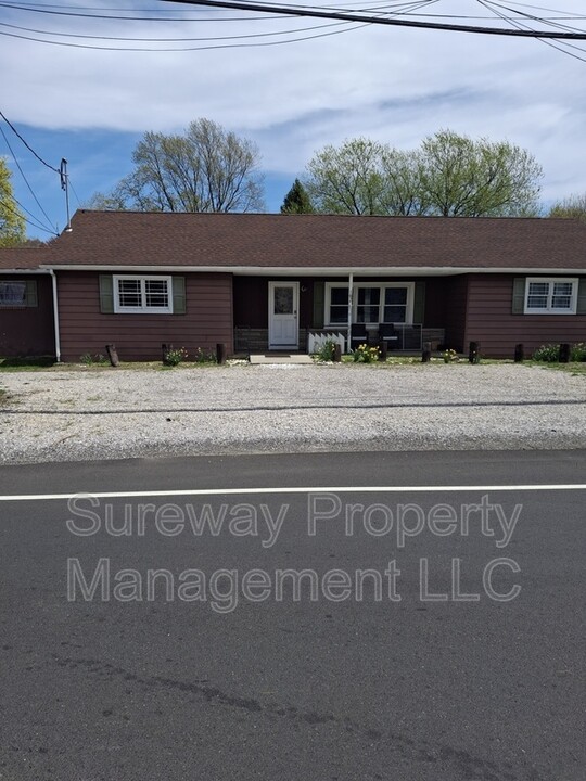 102 Red Lion Rd in Vincentown, NJ - Foto de edificio