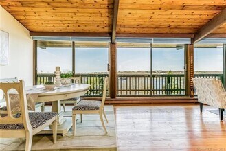 117 Phoenix Dr in Groton, CT - Building Photo - Building Photo