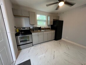 6980 SW 26th St-Unit -1 in Miramar, FL - Building Photo - Building Photo