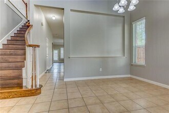 2300 Reston Dr in McKinney, TX - Foto de edificio - Building Photo