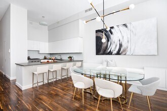 36 E 22nd St in New York, NY - Building Photo - Building Photo