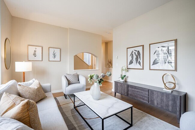 3338 Rosemary Heights Crescent in Surrey, BC - Building Photo - Building Photo