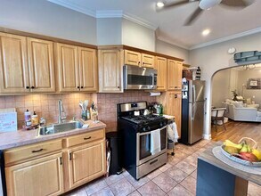 346 7th St in Jersey City, NJ - Building Photo - Building Photo