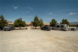 2120 McMurray Dr in Pahrump, NV - Building Photo