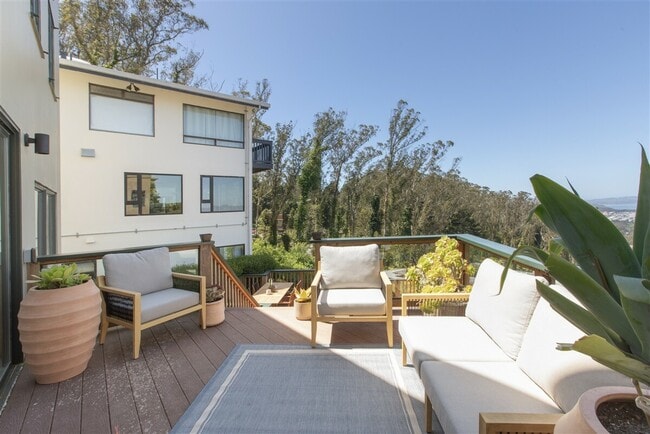 180 Saint Germain Ave in San Francisco, CA - Building Photo - Building Photo