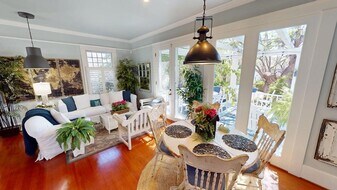 624 1st St in Coronado, CA - Building Photo