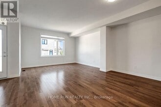 252 Tim Sheehan Pl in Ottawa, ON - Building Photo - Building Photo