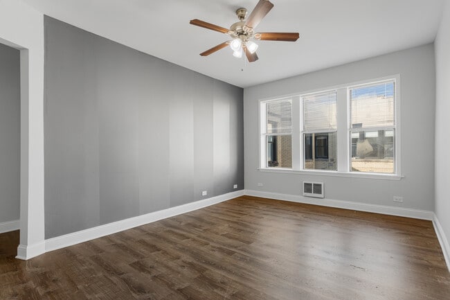 3635 W Dickens Ave in Chicago, IL - Building Photo - Building Photo