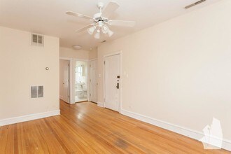 1200 W Wellington Ave in Chicago, IL - Building Photo - Building Photo
