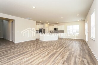 5585 Hydrangea St in Winston-Salem, NC - Building Photo - Building Photo