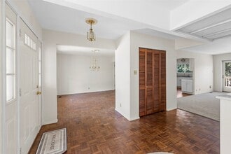 1109 Brittany Pkwy in Manchester, MO - Building Photo - Building Photo