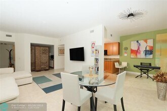 411 N New River Dr E in Fort Lauderdale, FL - Building Photo - Building Photo