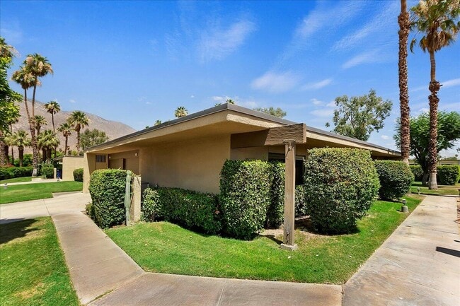 property at 1326 Tiffany Cir N