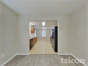 7215 Lazy Summer Ct in Magnolia, TX - Building Photo - Building Photo