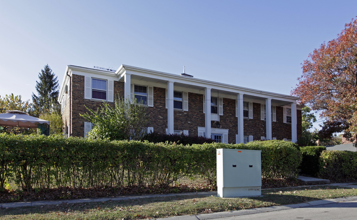 4797 Happiness Way in Cincinnati, OH - Foto de edificio