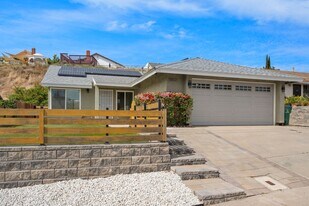 5852 Division St in San Diego, CA - Building Photo