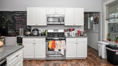108 Hillside St, Unit 3 in Boston, MA - Building Photo - Building Photo
