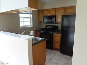 1304 Stoney Run Trail in Broadview Heights, OH - Building Photo - Building Photo