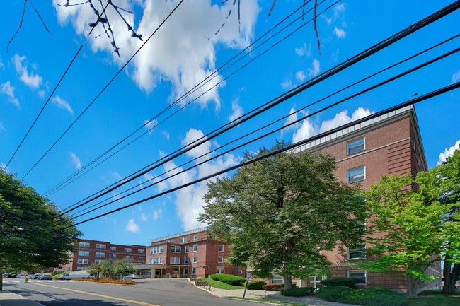 The IVE at Clinton in Norwalk, CT - Foto de edificio - Building Photo