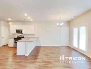 631 Prominence Rd in Columbia, TN - Building Photo - Building Photo