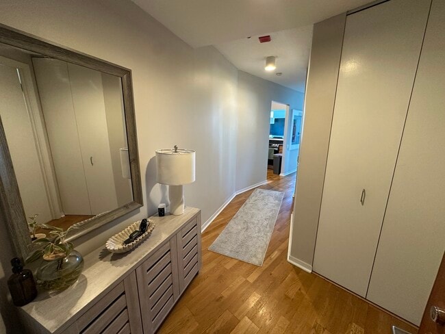 400 N La Salle Dr in Chicago, IL - Building Photo - Building Photo