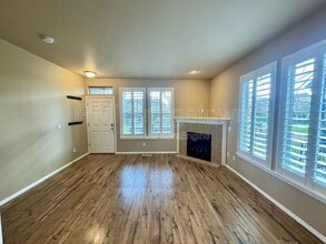 1460 NE Redspire Ln in Hillsboro, OR - Building Photo - Building Photo