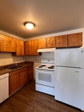 Lake City Apartments in Seattle, WA - Building Photo - Building Photo
