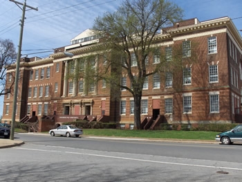 Lynchburg High Apartments in Lynchburg, VA - Building Photo