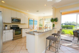 8981 Palmas Grandes Blvd in Bonita Springs, FL - Foto de edificio - Building Photo