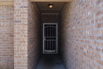 3903 Southern Fld in San Antonio, TX - Foto de edificio - Building Photo