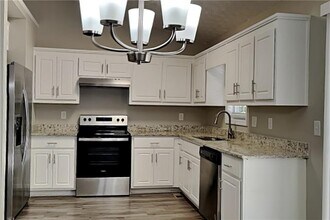 4687 Eucalyptus Way in Flowery Branch, GA - Building Photo - Building Photo