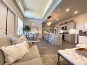 Catalina West in Lubbock, TX - Foto de edificio - Building Photo