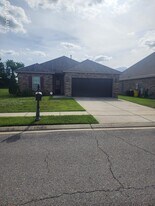 417 Elwick Dr in Lafayette, LA - Building Photo