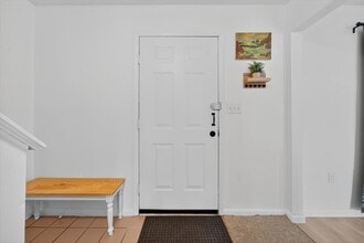 33 Darin Rd in Warwick, NY - Foto de edificio - Building Photo
